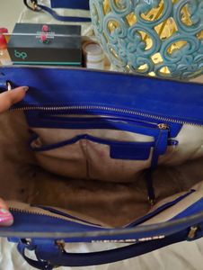 Auth Michael Kors Selma leather crossbody bag