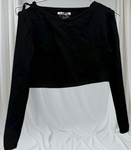 Black sports wear top  wd shorts