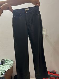 H&amp;M Chic Black Faux Leather Pants