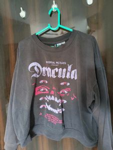 Dracula Graphic Print Sweatshirt -DIVIDED