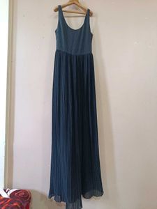 Elegant Pleated Maxi Dress