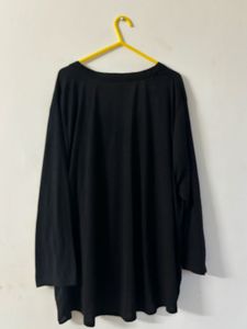 Black 'Super Chic' Tee