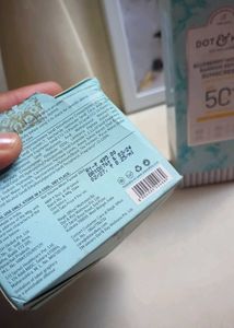 Dot &amp; Key 72hr gel moisturizer