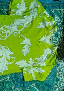 Vibrant Green Kurta set with Leaf Print