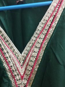 Elegant Green Kurta Set with Red Dupatta