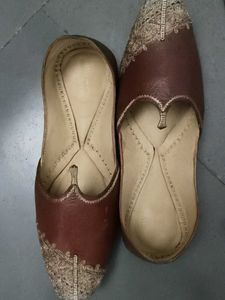Men's Embroidered Leather Jutti