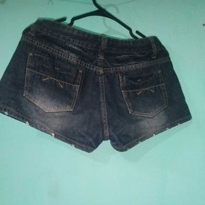Y2k low waist denim shorts