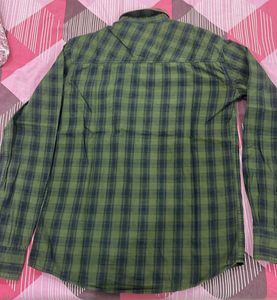 Men's Green Plaid Button-Up Shirt
