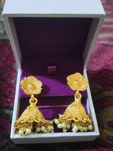Elegant Gold Jhumka Earrings with Pearls
