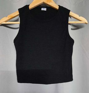 Sleek Black Ribbed Tank Top