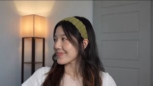 Crochet Red Hair Band