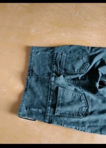 Black High-Waisted Skinny Jeans