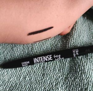 Sketch Eyeliner