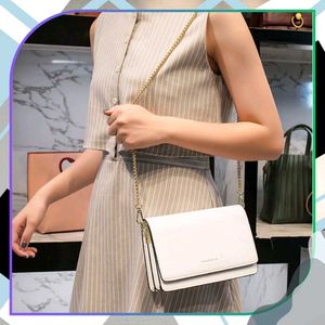 Chic Cream Crossbody Bag with Gold Chain