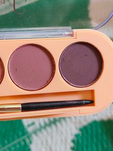 EYE SHADOW