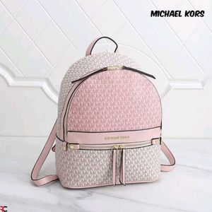 MICHAEL KORS* *KENLY SIGNATURE LOGO MEDIUM BACKPAC