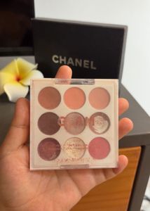 Glow Eyeshadow Palette