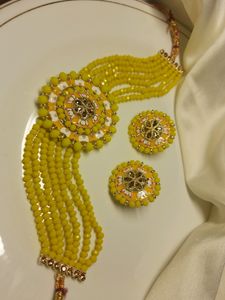 Beautiful and Unique Crystal Beads Chokar with Stu
