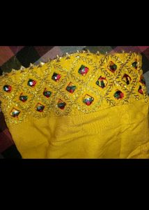 Elegant Yellow Kurta with Embellishments xxl
