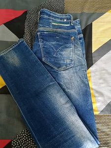 Men's Distressed Blue Jeans