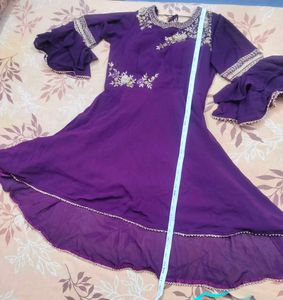 Elegant Purple Ethnic Gown