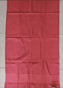 New Unused Bath Towel Size 45" x 24"