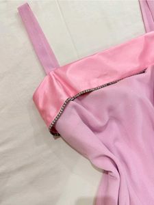 pink dress