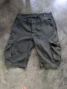 Black Multi-Pocket Bermuda Cargo Shorts | Y2K / St