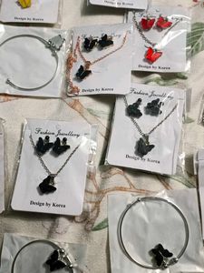 Fashion Butterfly Necklace &amp; Earring Set