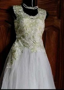 Elegant Lace Tulle Wedding Dress