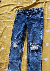 Trendy Jeans For The Gen Z