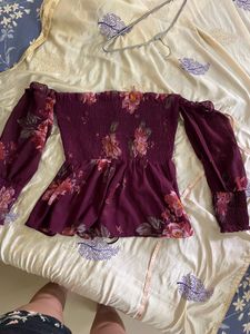 OFF SHOULDER FLORAL TOP