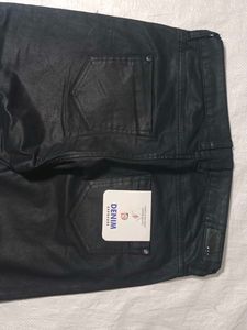 Stylish Black Jeans