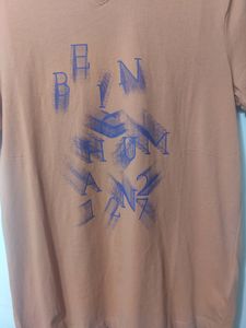 Men's Casual Tshirt. Like New. Good Condition.