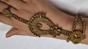 Elegant Hand Harness Bracelet stone