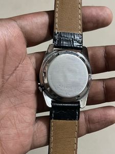 Seiko5 sunburst grey dial watch