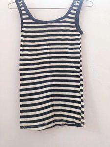 pair of two Striped Sleeveless Top size 24 st