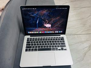 Apple MacBook Pro Laptop