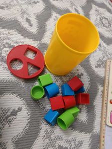 Fisher Price_ Shape Sorter Toy  original, Book FRE