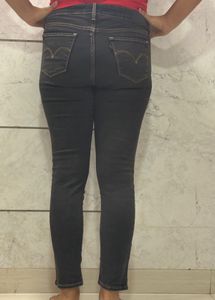 Classic Dark Wash Skinny Jeans