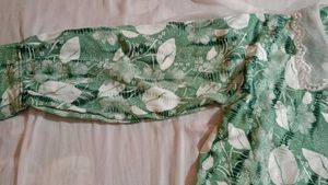 Green Floral Print Collared Top
