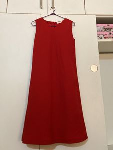 Classic Red Sleeveless Maxi Dress