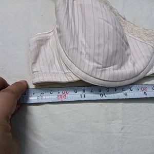 ⭐ Comfortable Striped Bra