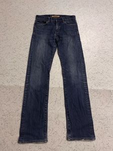 Classic Mid rise straight leg jeans