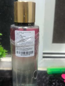 Victoria's Secret Sizzling Vanilla Body Mist
