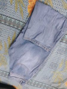 Distressed Wide Leg Jeans