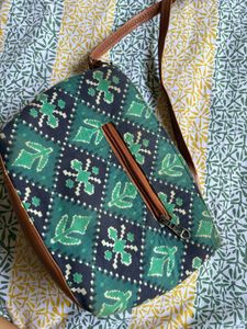 Stylish Green Ikat Crossbody Bag