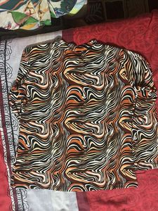 Trendy Abstract Print Long Sleeve Top