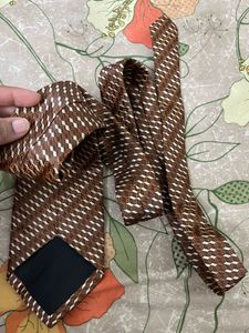 Men's Geometric Patterned Tie