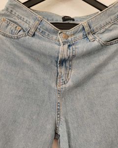 Light Wash Split Hem Jeans